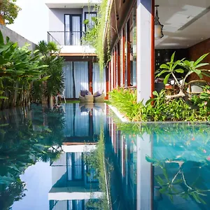 Aparthotel K House