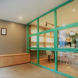 Hostel Delistay