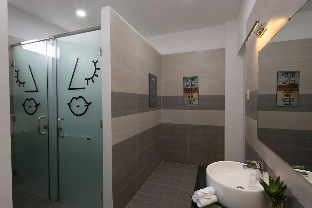 Fedora Hostel Đà Nẵng 2*,  Vietnám