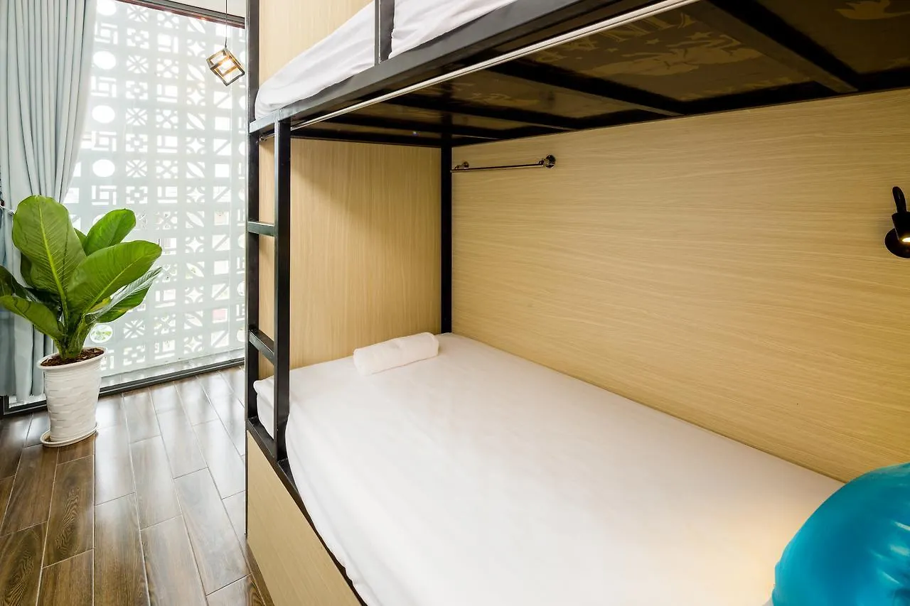 ** Kapszulahotel Fedora Hostel Đà Nẵng Vietnám